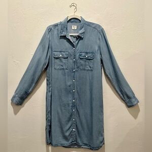 Gap Buttoned Up Denim Dress